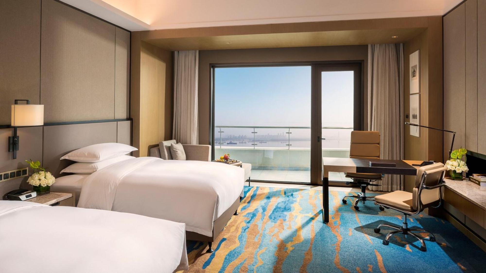 Intercontinental Wuhan By Ihg - Yangtze River View Exterior photo